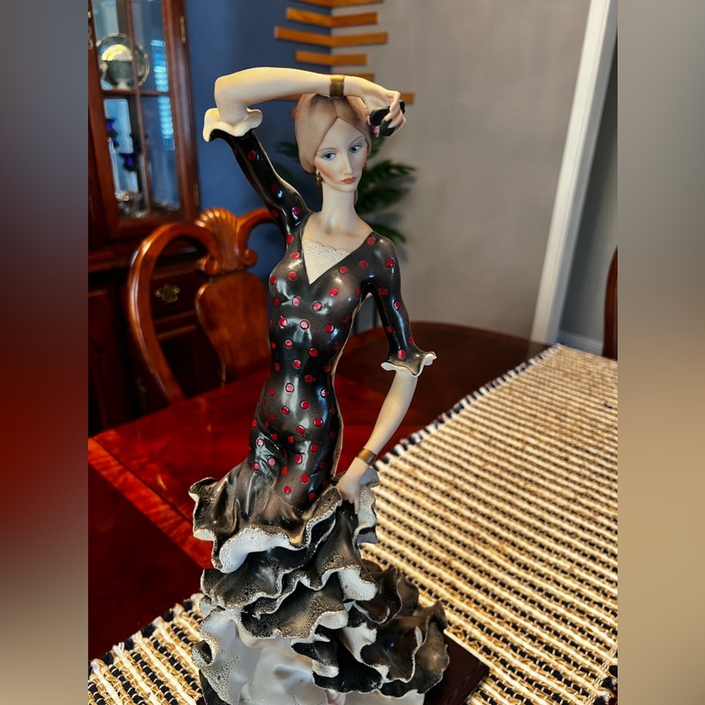 Giuseppe Armani Flamenco Dancer 389C Limited Edition 576/5000 Sculpture 18.5"